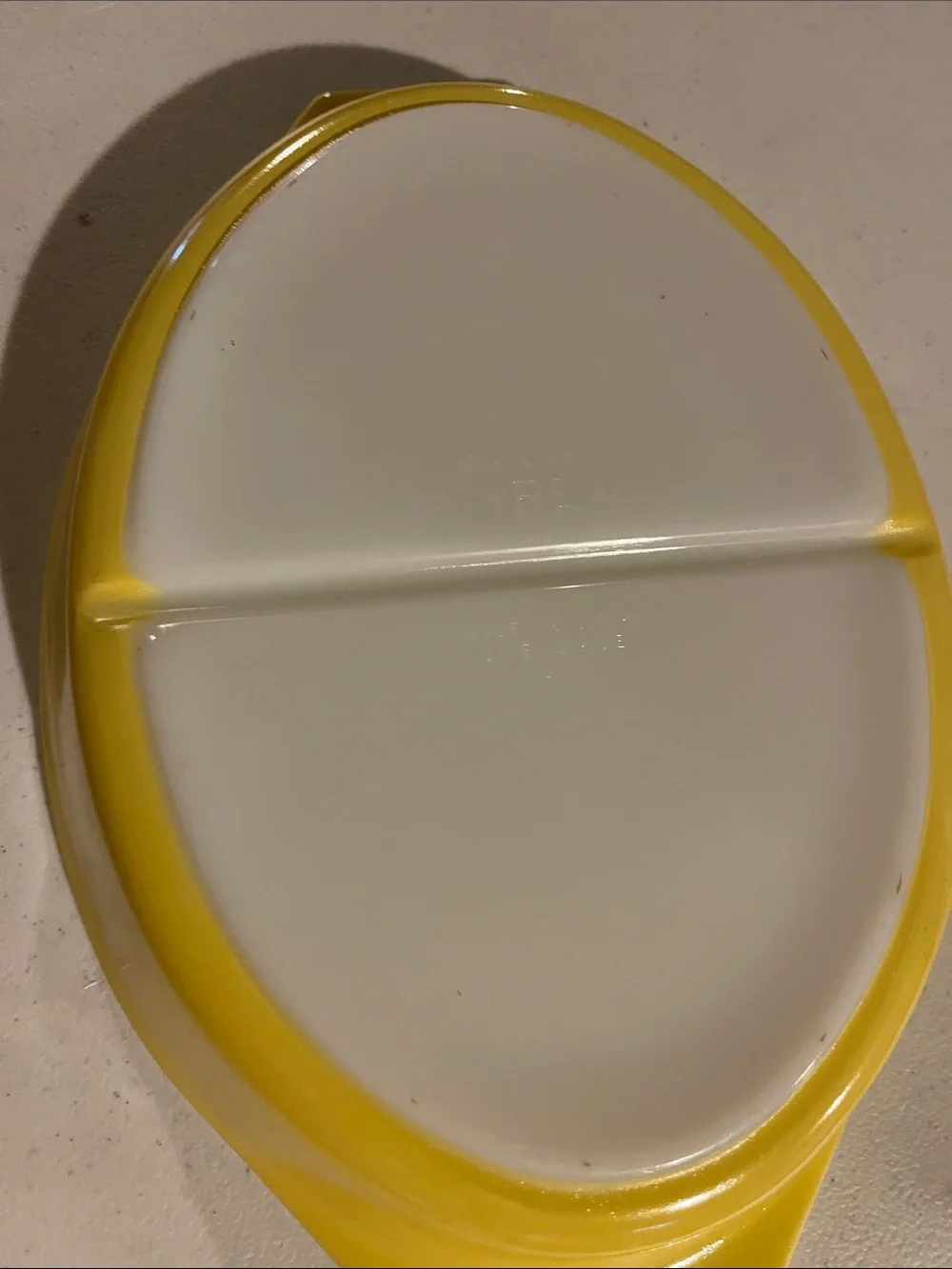 Vintage Pyrex casserole baking dish